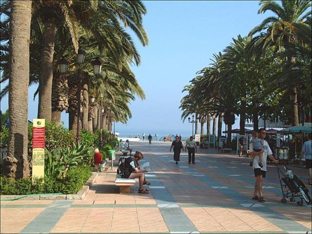 Nerja 1ª Linea De Playa De Burriana , Terraza Grande Al Mar Apartment Luaran gambar
